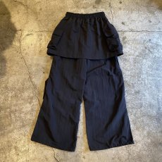 画像2: 【WONDERGROUND】LAYERED COLOR APRON PANTS / BLACK / OS (2)