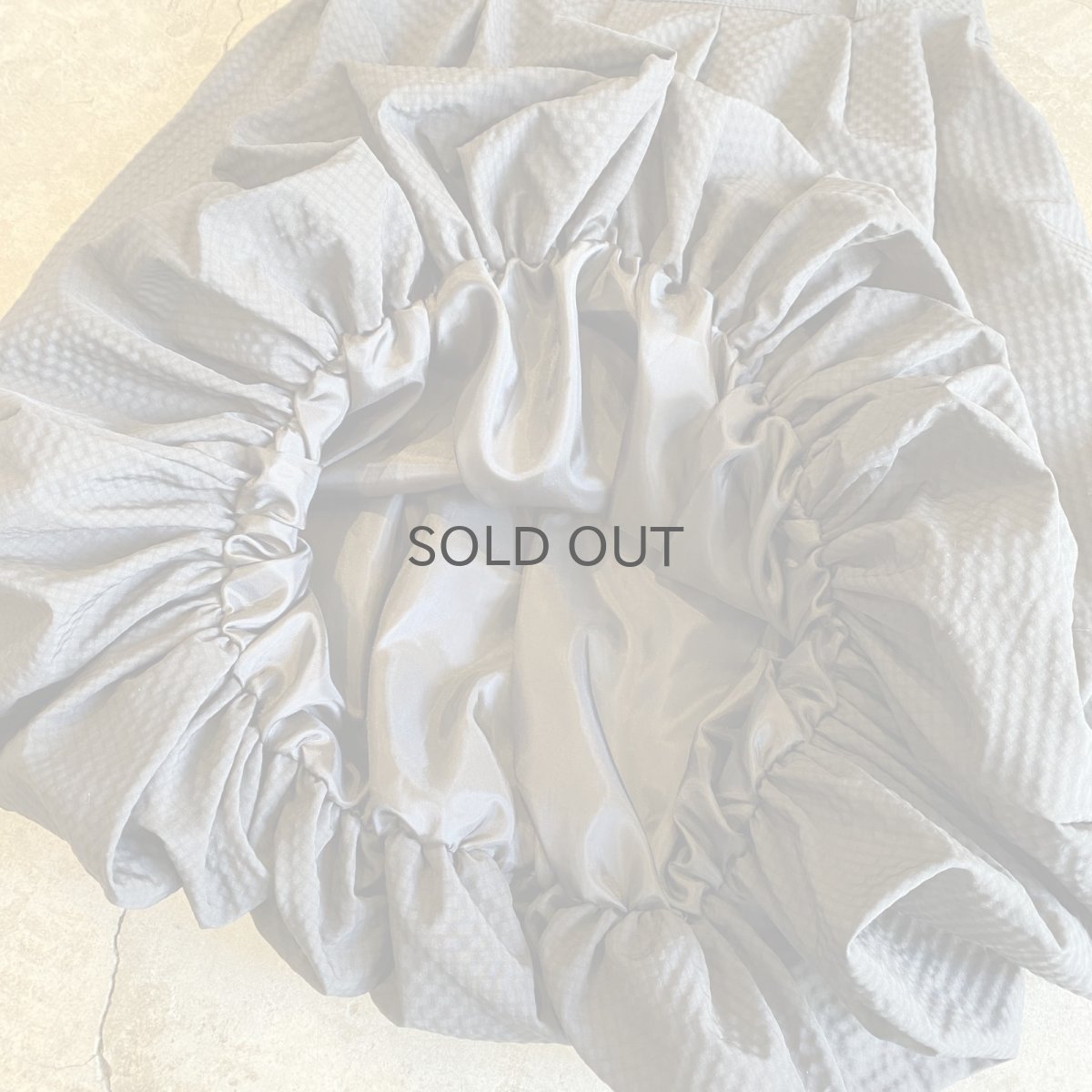 画像9: EMBOSS DESIGN BALLOON VOLUME SKIRT / W24~W28 (9)