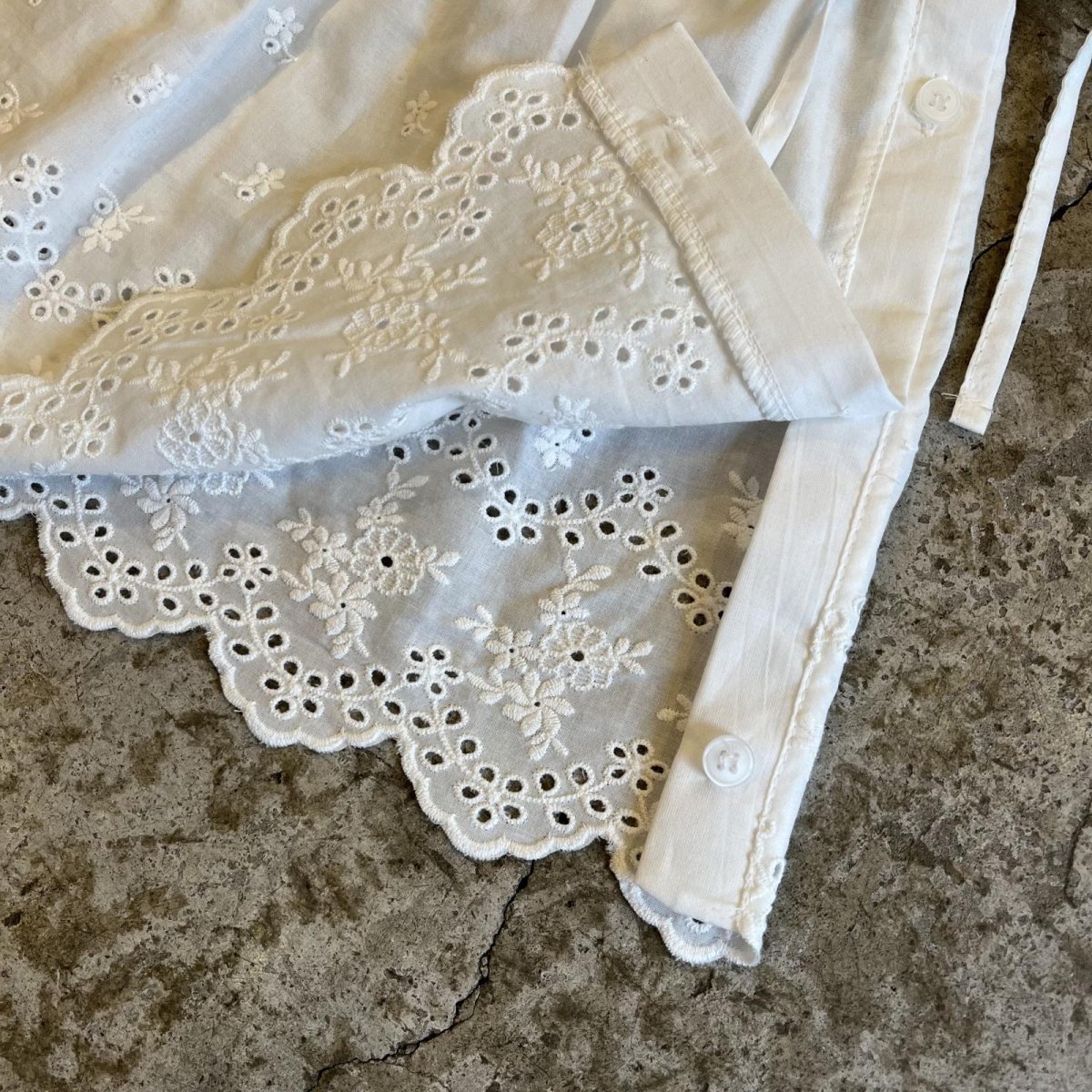 画像4: FLOWER EMBROIDERY DESIGN DOWN LACE LAYERED SKIRT / W24~34 (4)