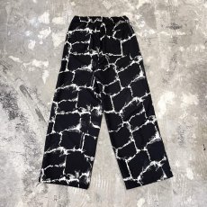画像2: ALL OVER BRICKS PATTERN WIDE SILHOUETTE PANTS / FREE (2)