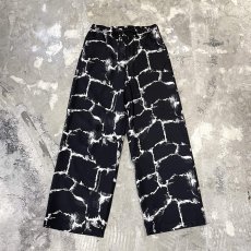 画像1: ALL OVER BRICKS PATTERN WIDE SILHOUETTE PANTS / FREE (1)