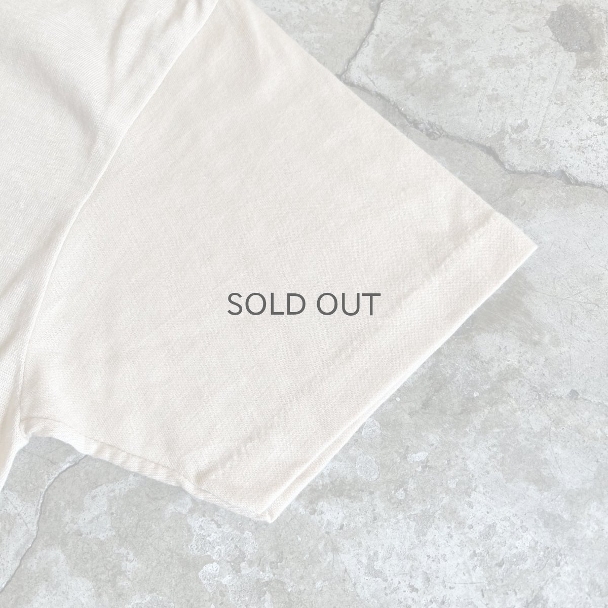 画像6: 70's BEIGE COLOR FRONT FLOCKY LOGO DESIGN S/S TEE / Ladies M(38~40) / MADE IN USA (6)