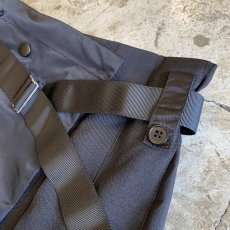 画像7: 【WONDERGROUND】FRONT SLIT ZIP PLEATED BELT CARGO SKIRT / OS / BLACK (7)