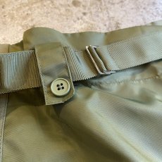 画像5: 【WONDERGROUND】FRONT SLIT ZIP PLEATED BELT CARGO SKIRT / OS / KHAKI (5)