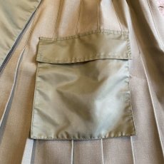 画像9: 【WONDERGROUND】FRONT SLIT ZIP PLEATED BELT CARGO SKIRT / OS / KHAKI (9)