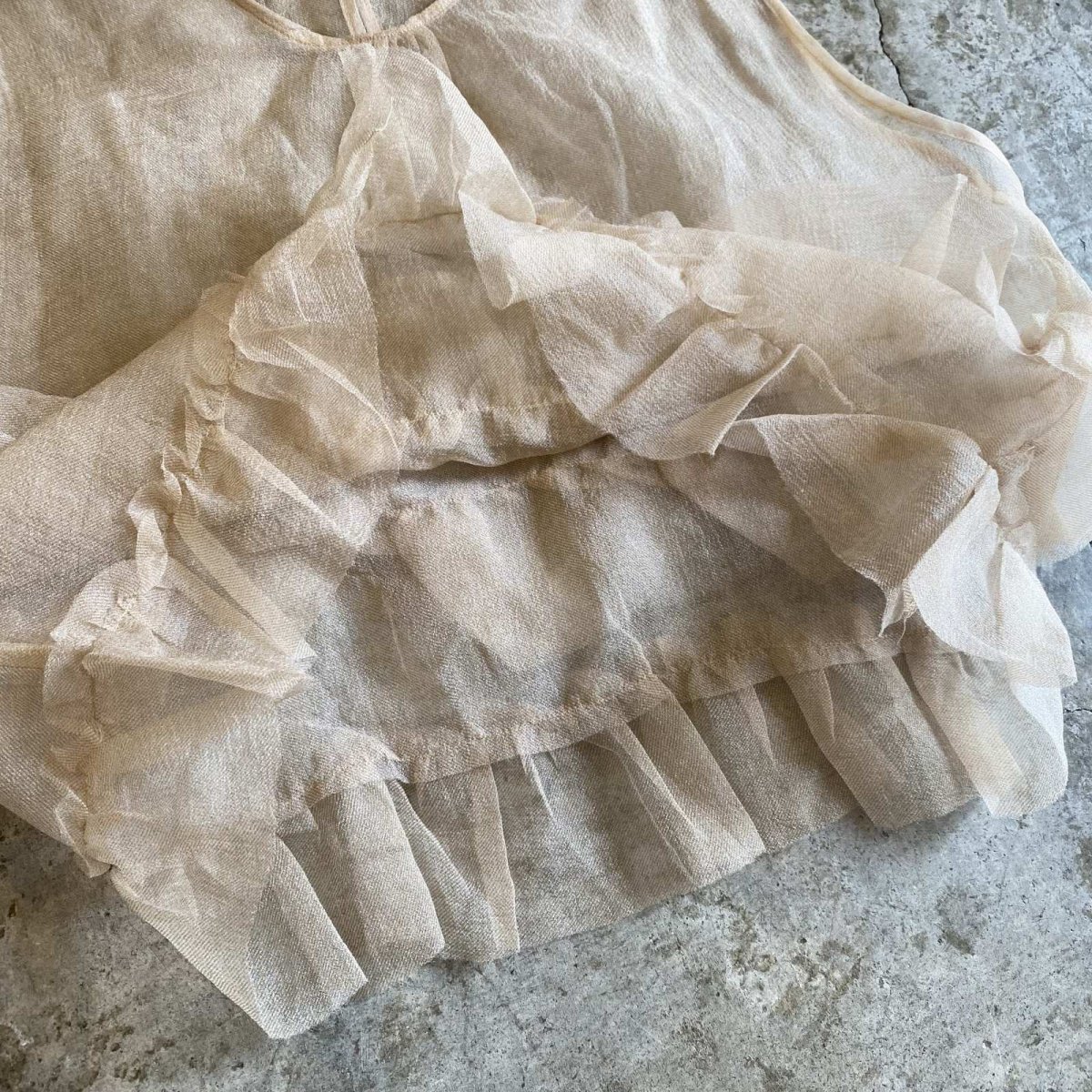 画像7: TIERED DOWN FRILL DESIGN N/S TOPS / Ladies L (7)