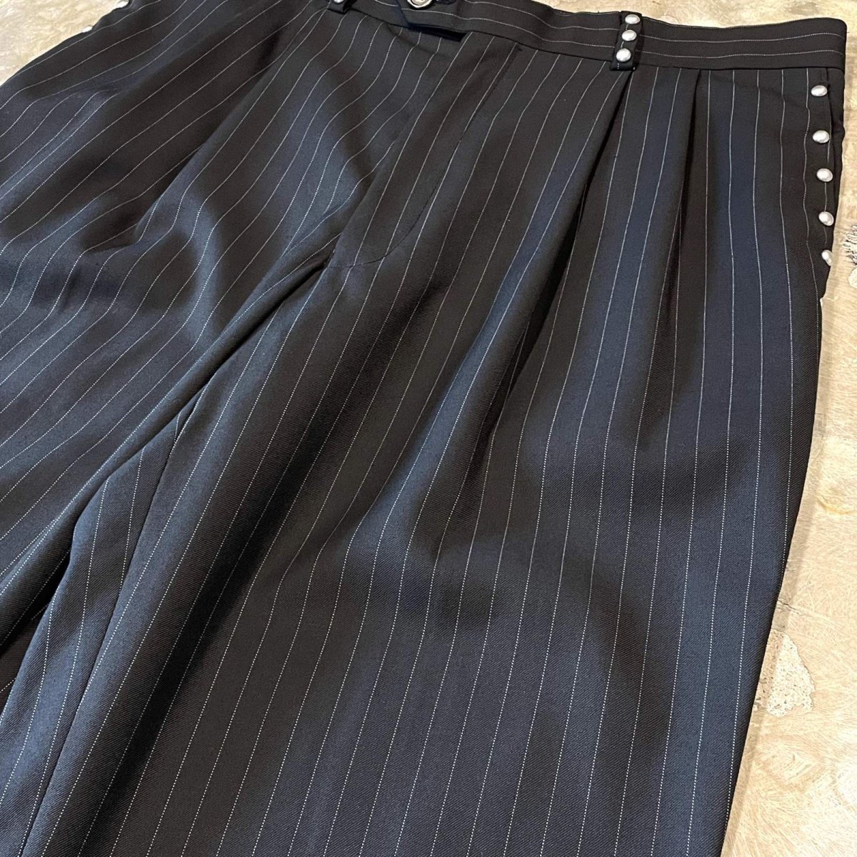 画像4: STUDS DECORATIVE STRIPE PATTERN SLACKS / W30 (4)