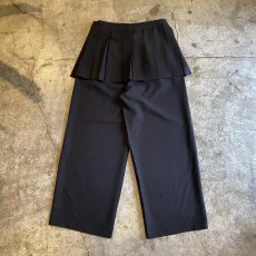 画像2: BLACK COLOR PLEATED SKIRT SEPARATE LAYERED PANTS / W28 (2)