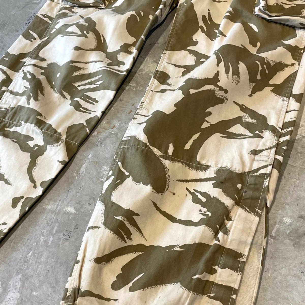 画像6: ALL OVER DESERT CAMOUFLAGE PATTERN CARGO PANTS / W33~W36 (6)