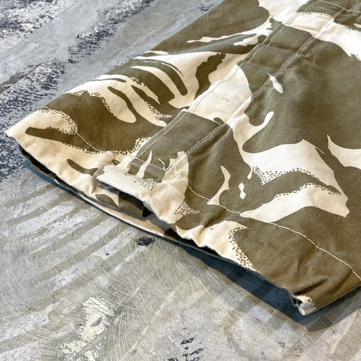 画像8: ALL OVER DESERT CAMOUFLAGE PATTERN CARGO PANTS / W33~W36 (8)