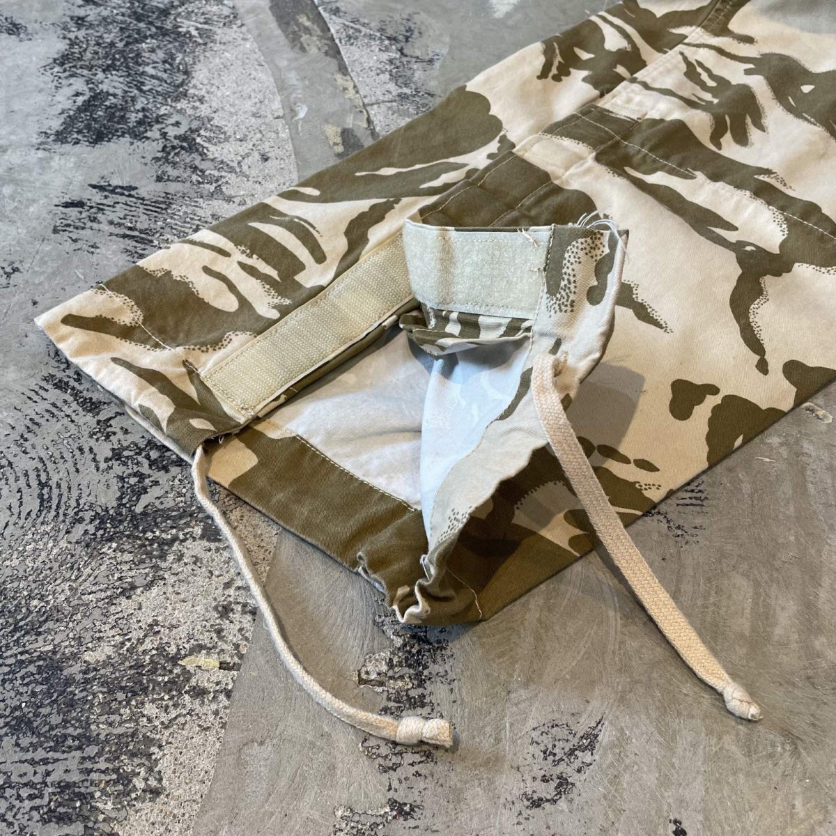 画像9: ALL OVER DESERT CAMOUFLAGE PATTERN CARGO PANTS / W33~W36 (9)
