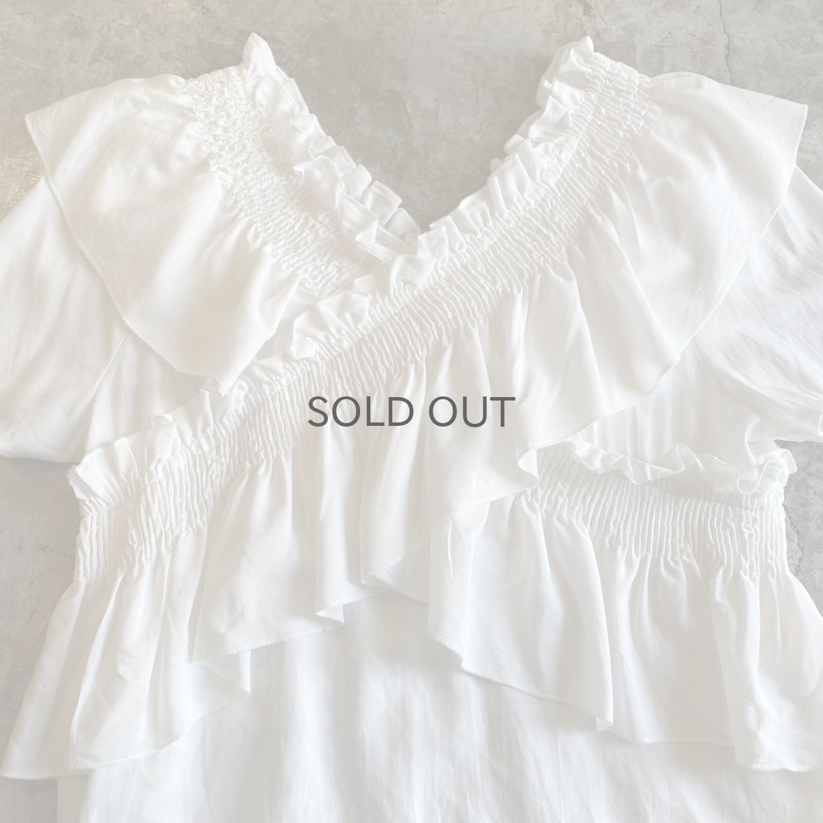 画像4: CROSS DESIGN FRILL VNECK S/S TOPS / Ladies M (4)