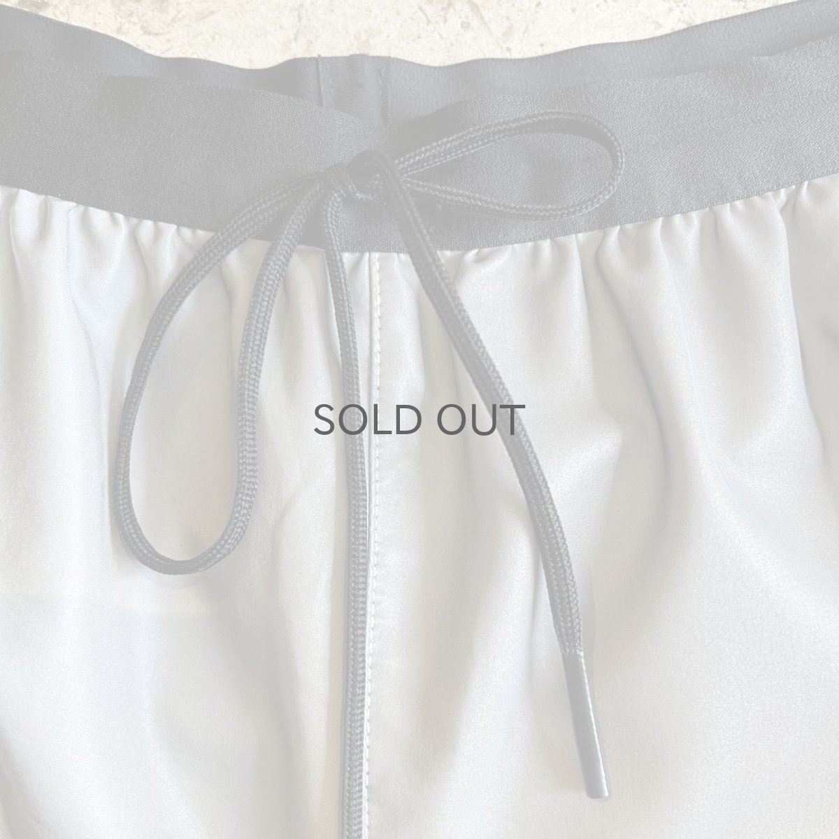 画像7: 【NIKE】METALLIC SILVER COLOR RUNNING SHORT PANTS / W22~W36(L) (7)