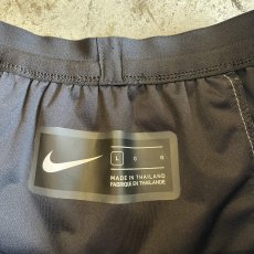 画像11: 【NIKE】METALLIC SILVER COLOR RUNNING SHORT PANTS / W22~W36(L) (11)