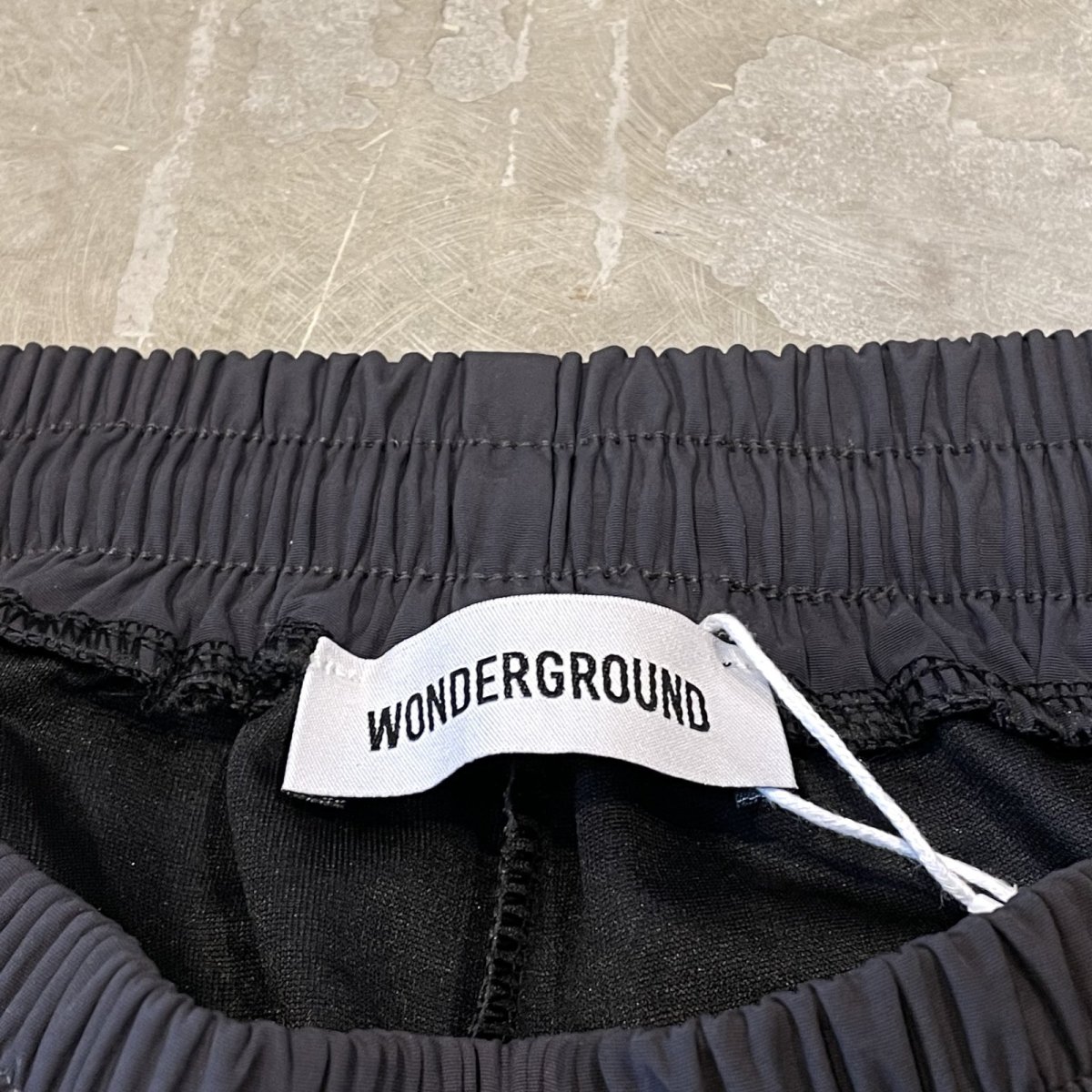 画像10: 【WONDERGROUND】SIDE COLOR LACE UP WIDE NYLON PANTS / GREY / OS (10)