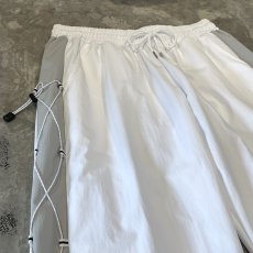 画像3: 【WONDERGROUND】SIDE COLOR LACE UP WIDE NYLON PANTS / WHITE / OS (3)