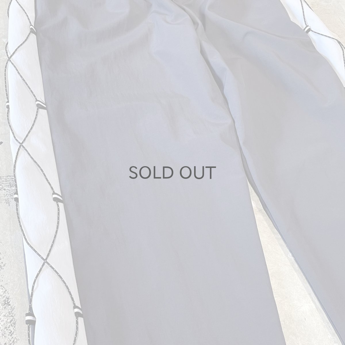 画像5: 【WONDERGROUND】SIDE COLOR LACE UP WIDE NYLON PANTS / GREY / OS (5)