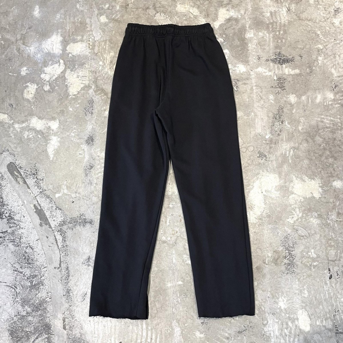 画像2: FRONT LINE BLACK COLOR STRAIGHT SWEAT PANTS / FREE (2)