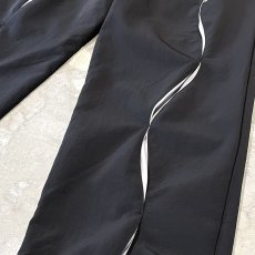 画像6: 【WONDERGROUND】WAVE NOTCH PATTERN NYLON PANTS / BLACK / OS (6)