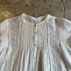画像7: WHITE COLOR LACE LINE DESIGN NO COLLAR COTTON L/S BLOUSE / Ladies L (7)