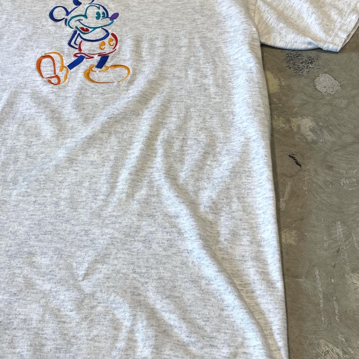 画像6: MICKEY MOUSE COLORFUL EMBROIDERY S/S TEE / Mens M(L) / MADE IN USA (6)