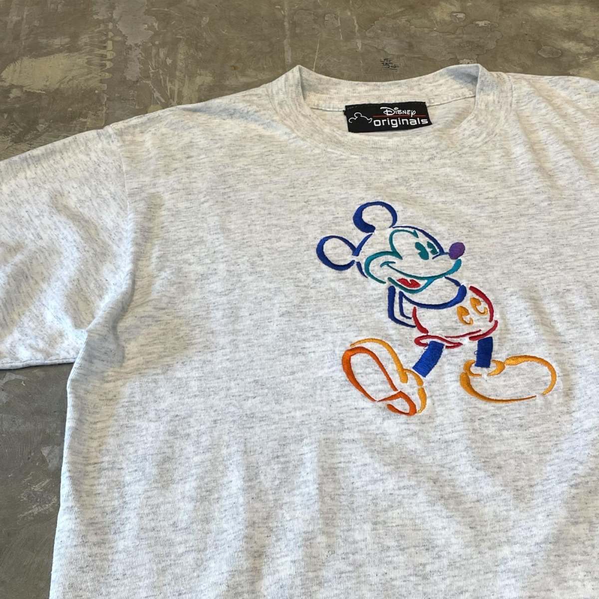 画像3: MICKEY MOUSE COLORFUL EMBROIDERY S/S TEE / Mens M(L) / MADE IN USA (3)