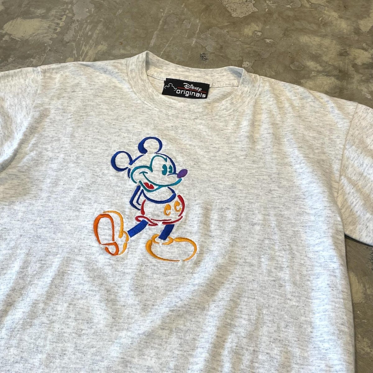 画像4: MICKEY MOUSE COLORFUL EMBROIDERY S/S TEE / Mens M(L) / MADE IN USA (4)