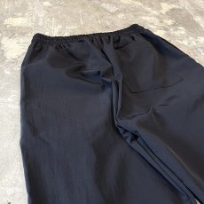 画像9: 【WONDERGROUND】WAVE NOTCH PATTERN NYLON PANTS / BLACK / OS (9)