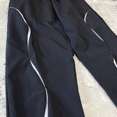 画像5: 【WONDERGROUND】WAVE NOTCH PATTERN NYLON PANTS / BLACK / OS (5)