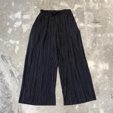 画像1: BLACK COLOR WIDE SILHOUETTE PLEATED PANTS / FREE (1)