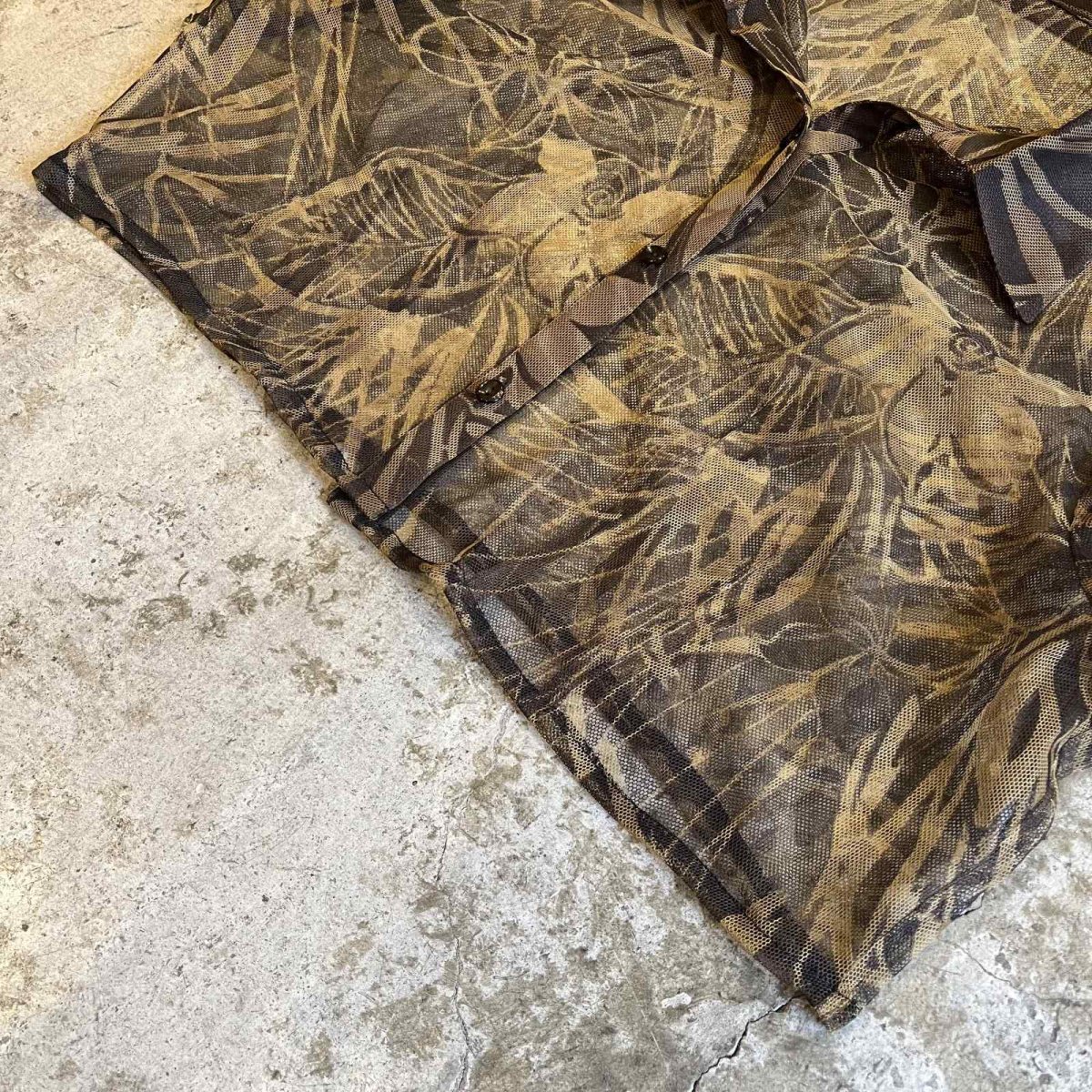 画像4: ALL OVER FLOWER PATTERN SHORT DESIGN TULLE SHEER SHIRT / Ladies M (4)