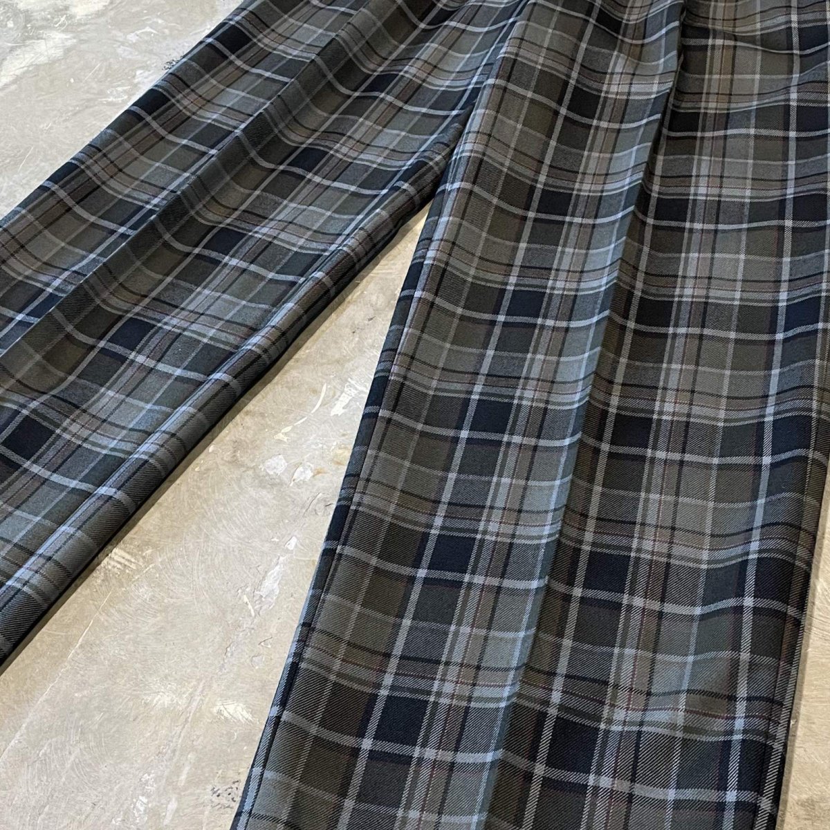 画像6: ALL OVER CHECK PATTERN STRAIGHT SILHOUETTE SLACKS / W31 (6)