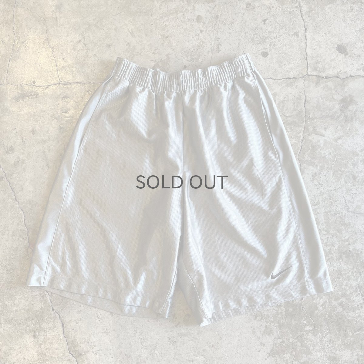 画像1: 【NIKE】SILVER COLOR BASKETBALL SPORTS HALF PANTS / ~W34(M) (1)