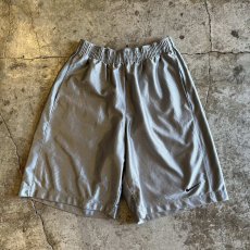 画像1: 【NIKE】SILVER COLOR BASKETBALL SPORTS HALF PANTS / ~W34(M) (1)