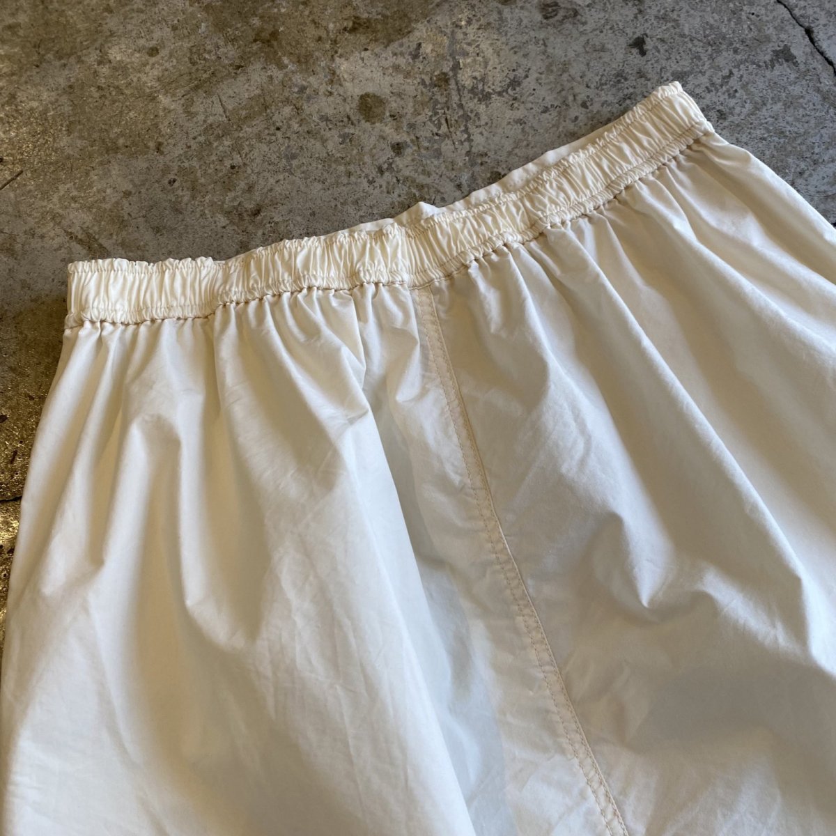 画像9: BACK SLIT NYLON CARGO DESIGN SKIRT / FREE~W30 (9)