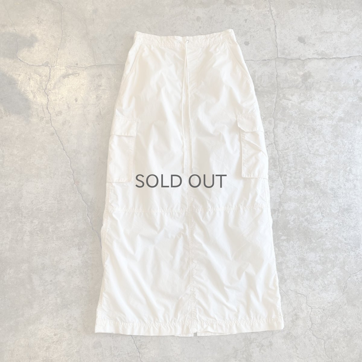 画像1: BACK SLIT NYLON CARGO DESIGN SKIRT / FREE~W30 (1)