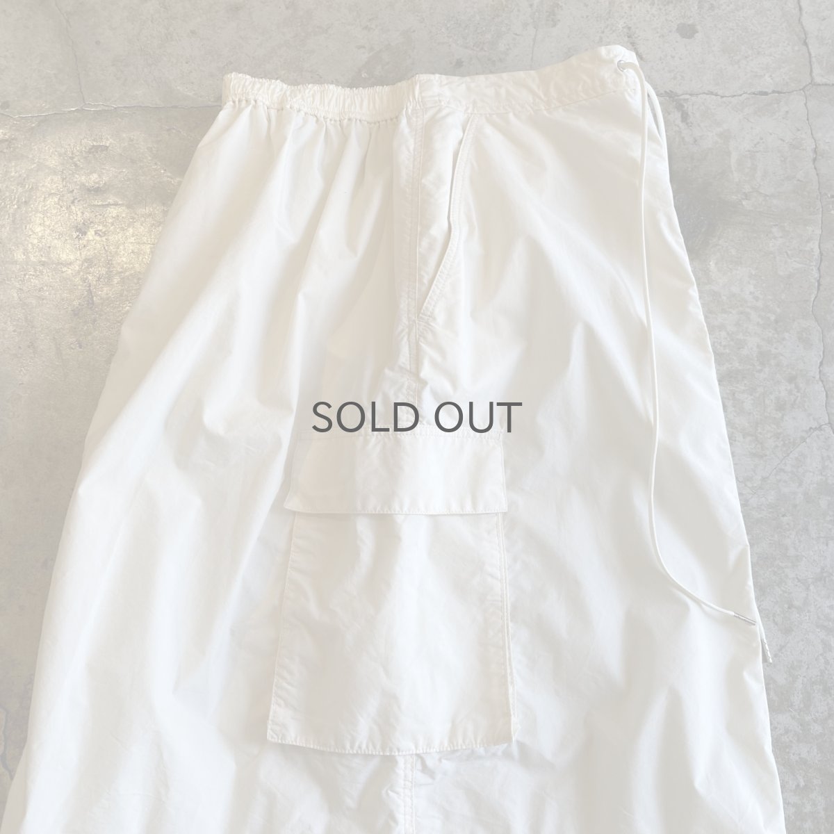 画像6: BACK SLIT NYLON CARGO DESIGN SKIRT / FREE~W30 (6)