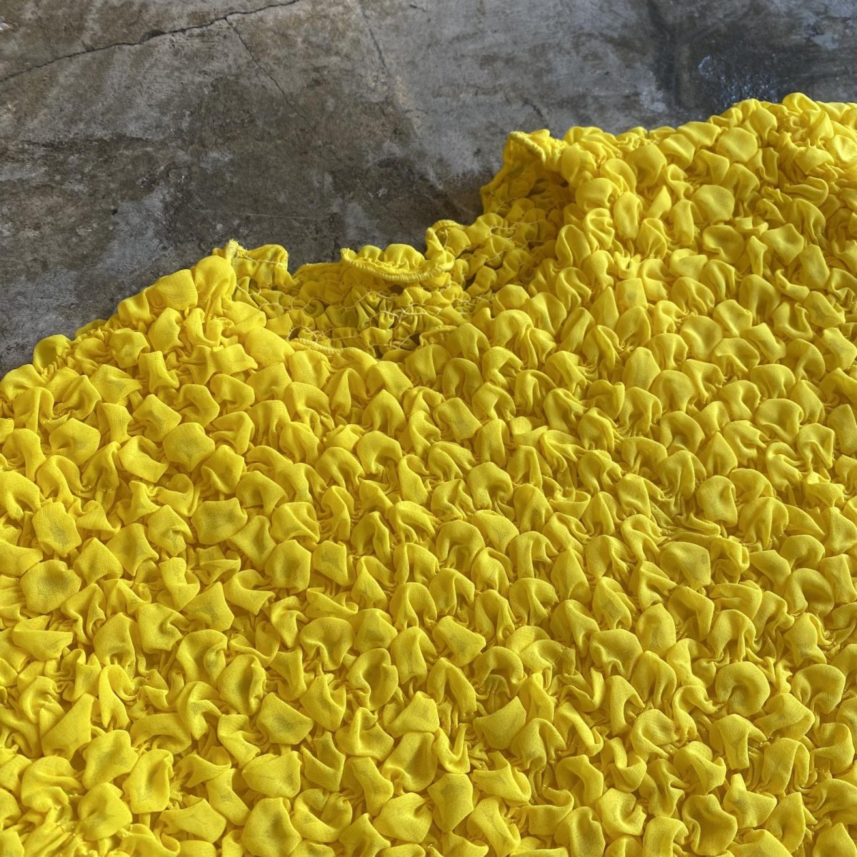 画像3: YELLOW COLOR EMBOSS POPCORN DESIGN S/S TOPS / Ladies S~M (3)