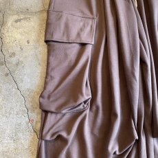 画像4: 【WONDERGROUND】KNEE TUCK KNEE CARGO WIDE SWEAT PANTS / OS (4)