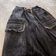 画像3: 【WONDERGROUND】BIG CARGO POCKET WIDE DENIM PANTS / BLACK / OS (3)
