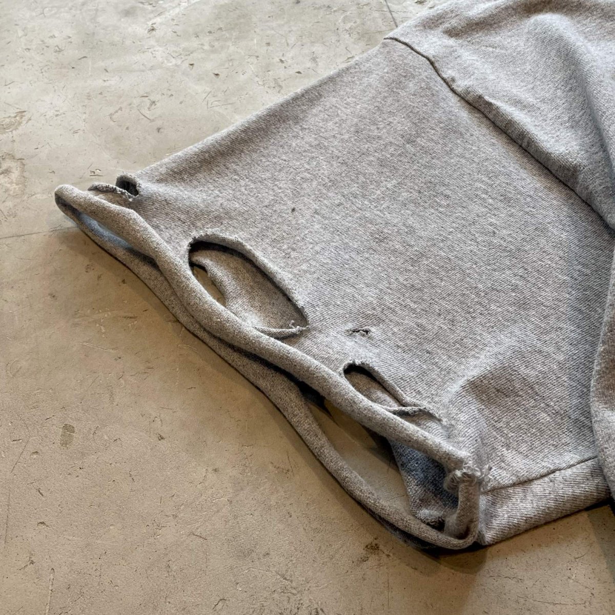 画像7: 【Wiz&Witch】"DIRTY BEAUTIFUL" DAMAGE ART TEE / GRAY / OS (7)