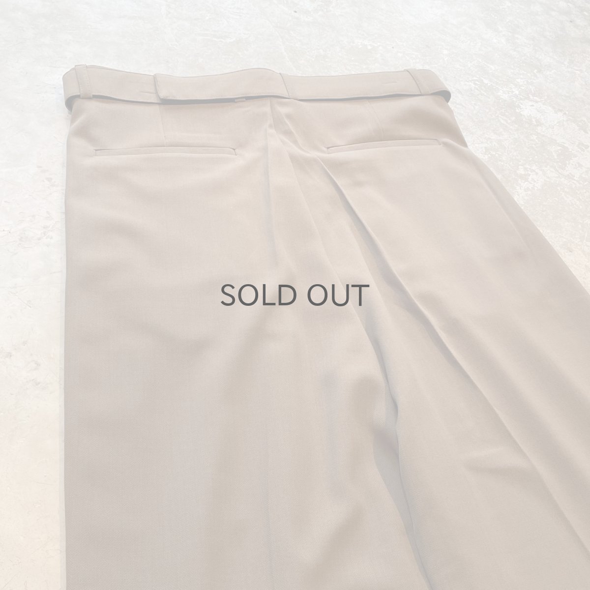 画像9: 【WONDERGROUND】2TUCK WIDE SILHOUETTE BELTED SLACKS / BROWN / OS (9)