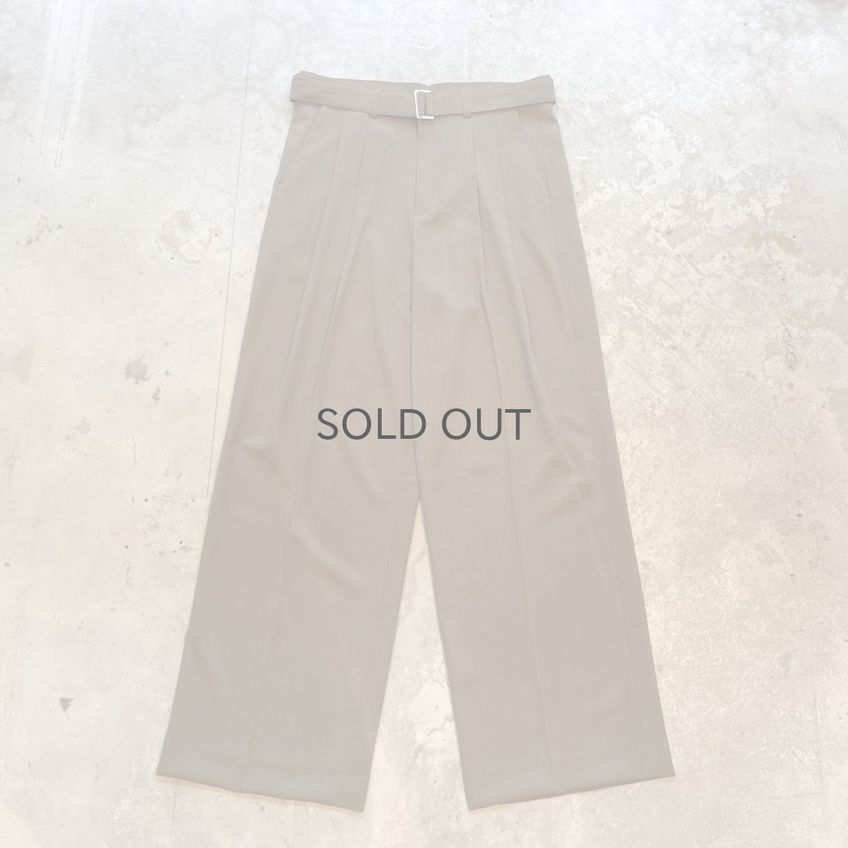 画像1: 【WONDERGROUND】2TUCK WIDE SILHOUETTE BELTED SLACKS / BROWN / OS (1)