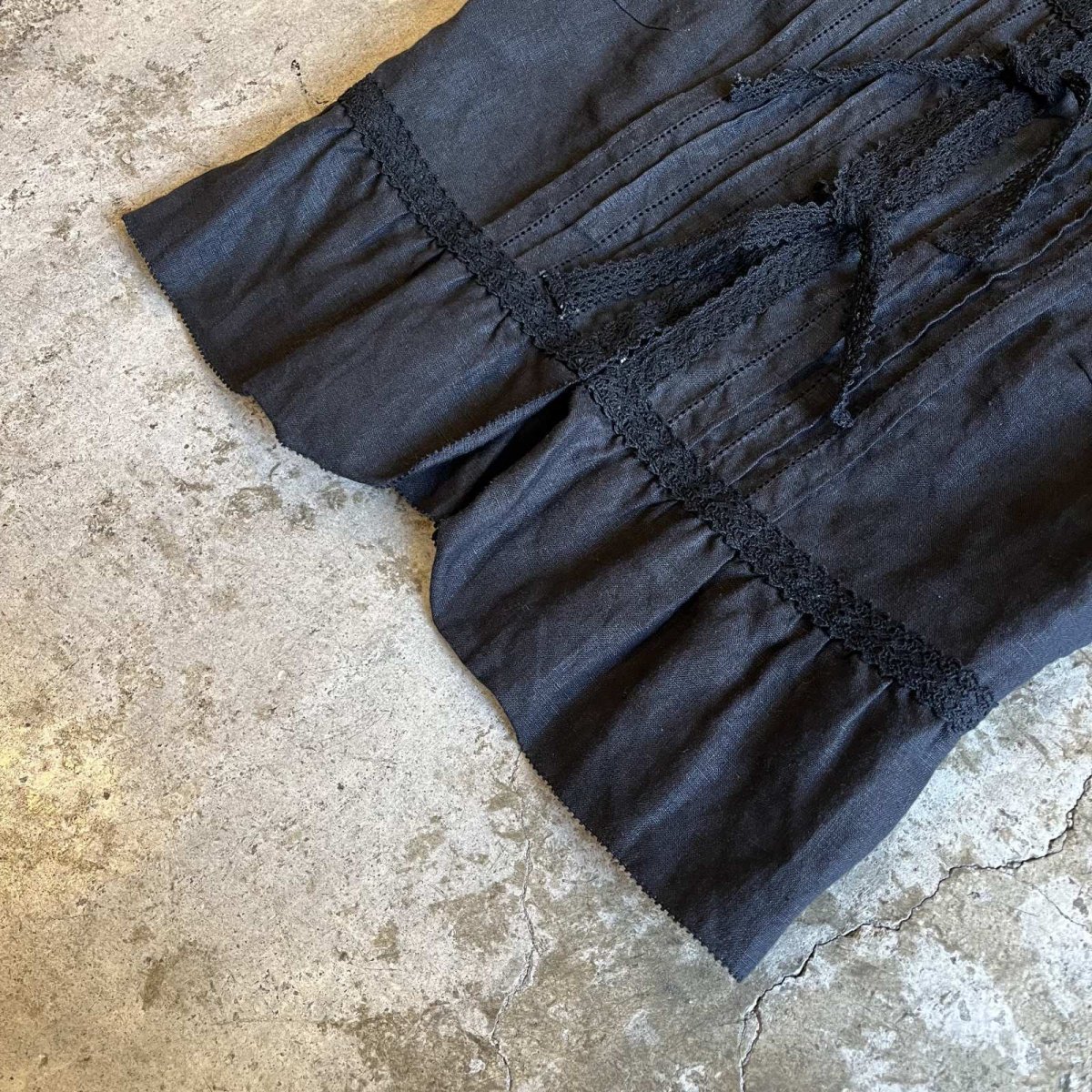 画像4: FRONT DOUBLE LACE RIBBON DESIGN LINEN SHROT JACKET / Ladies S (4)