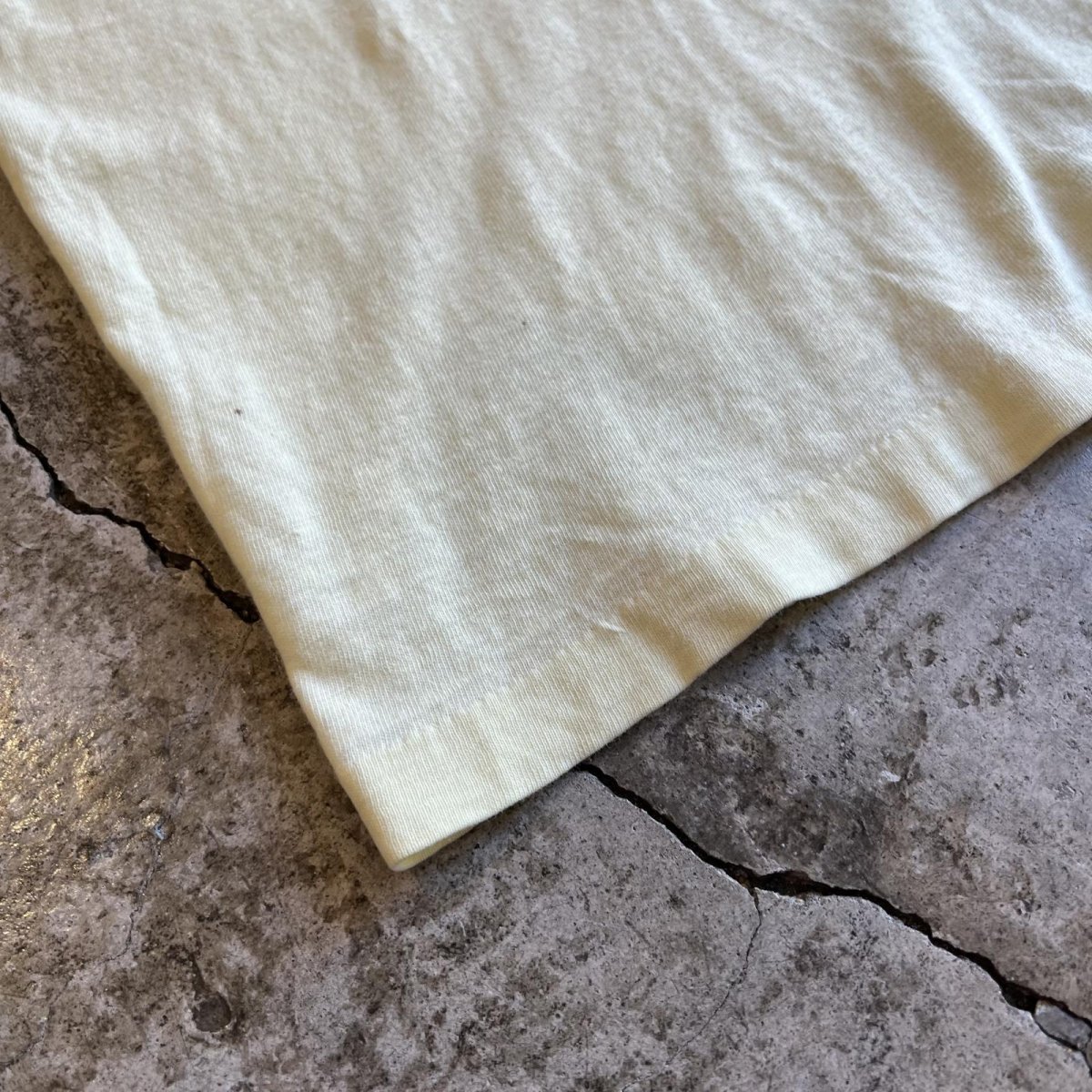 画像3: 70's BOTH SIDES COMPANY PRINTED DAMAGE DESIGN COLOR S/S TEE / Ladies M(38~40) / MADE IN USA (3)