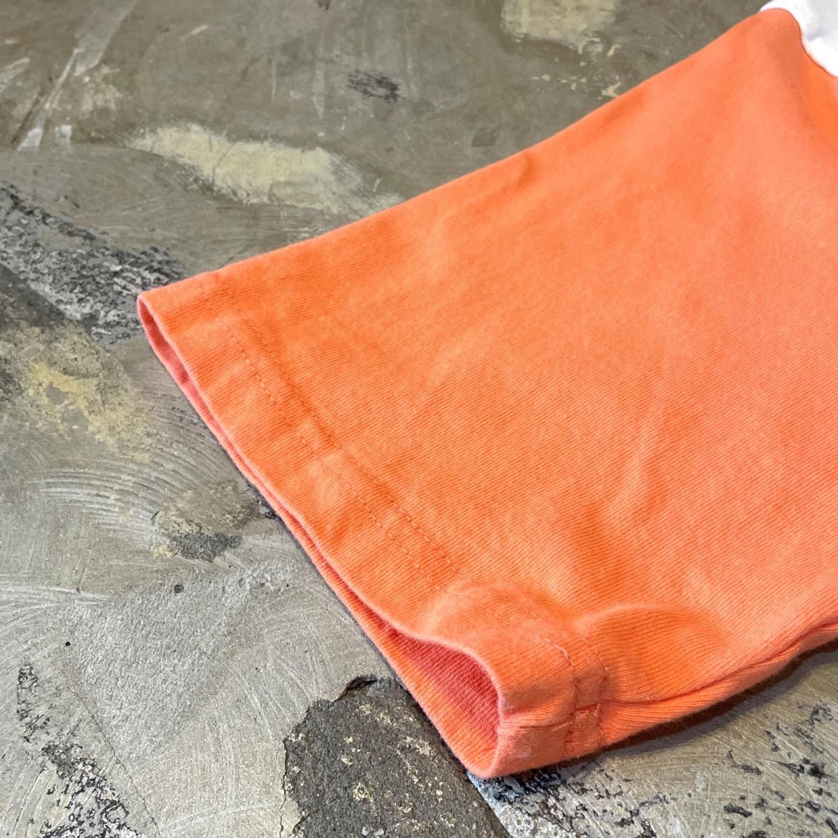 画像7: "LOONEY TUNES" CHARACTER PRINTED COLOR SWITCHED S/S TEE / Mens M (7)