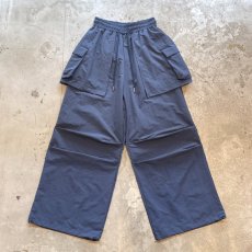 画像1: 【WONDERGROUND】LAYERED COLOR APRON PANTS / BLUE / OS (1)