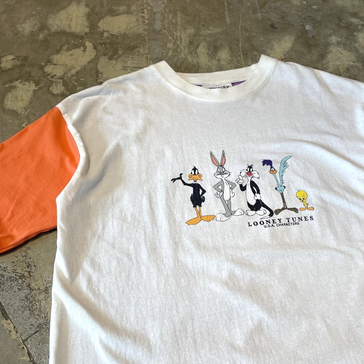 画像3: "LOONEY TUNES" CHARACTER PRINTED COLOR SWITCHED S/S TEE / Mens M (3)
