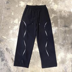 画像1: 【WONDERGROUND】WAVE NOTCH PATTERN NYLON PANTS / BLACK / OS (1)