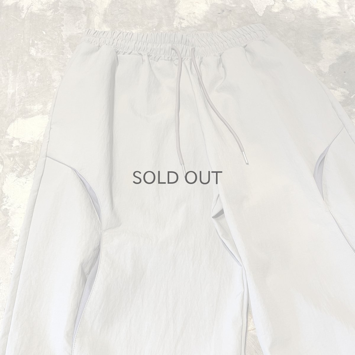 画像3: 【WONDERGROUND】WAVE NOTCH PATTERN NYLON PANTS / GRAY / OS (3)